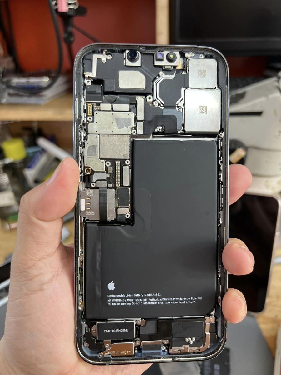 Sửa iPhone 13 Pro Max bị mất sóng